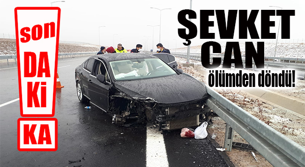 TARSUS ESKİ BELEDİYE BAŞKANI ŞEVKET CAN, KURULTAY’A GİDERKEN KAZA YAPTI… ARAÇ KULLANILMAZ HALE GELDİ!