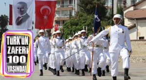 100. ZAFER YILININ COŞKUSU CUMHURİYET MEYDANINI DOLDURDU…