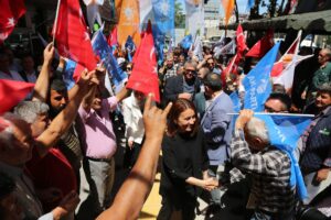 MİLLETVEKİLİ ADAYI AK PARTİLİ SÖYLEMEZ’E MUT’TA SEVGİ SELİ