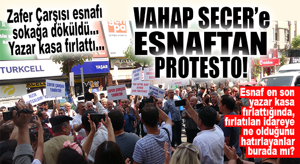 ÇARŞI ESNAFI YOL KAPATTI, YAZAR KASA FIRLATTI, SİYAH ÇELENK BIRAKTI! CHP’Lİ SEÇER’E TEPKİ ÜSTÜNE TEPKİ…